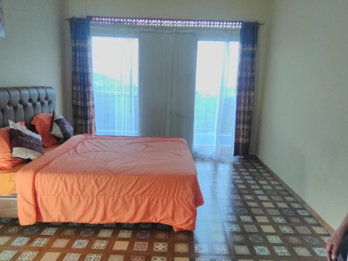 Syariah Runia Villa Lembang Extérieur photo