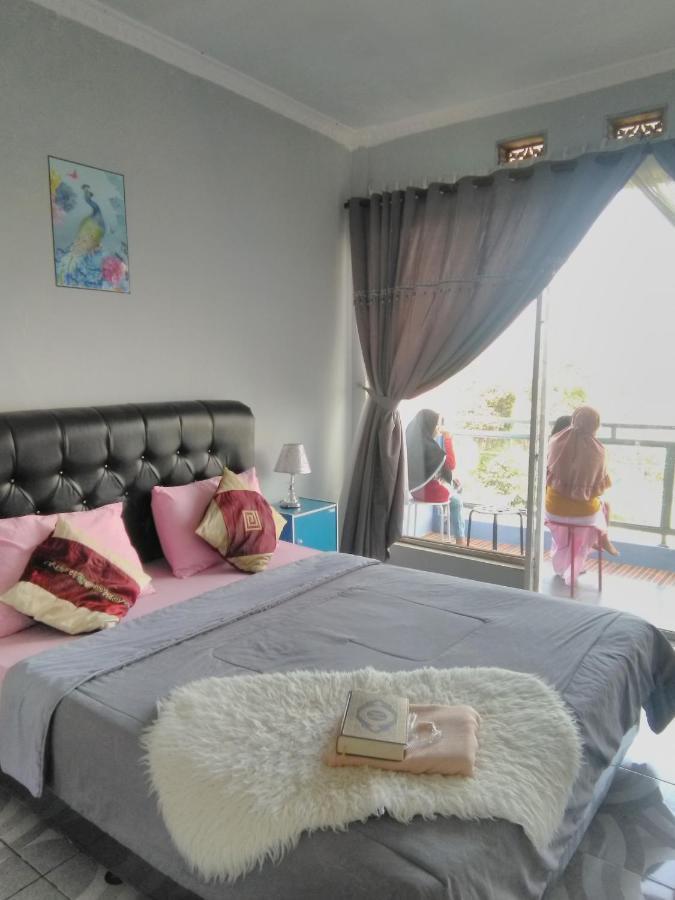 Syariah Runia Villa Lembang Extérieur photo